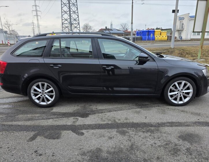 Škoda Octavia Kombi 2,0 l 110 kw