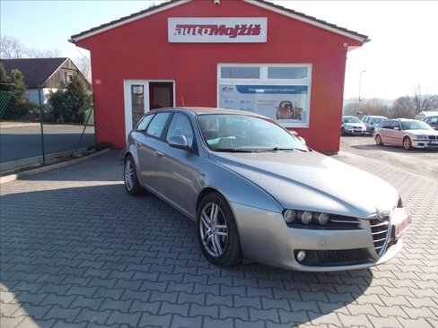 Alfa Romeo 159