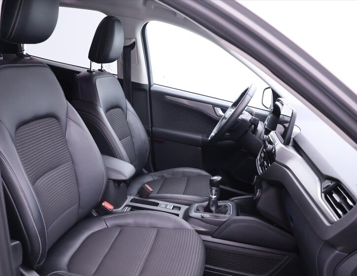 Ford Kuga SUV / Terénní 1,5 l 110 kw