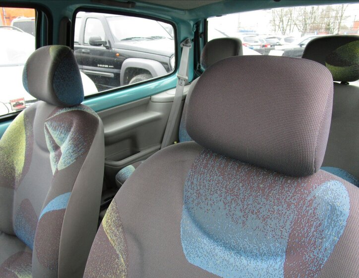 Renault Twingo Hatchback 1,1 l 43 kw