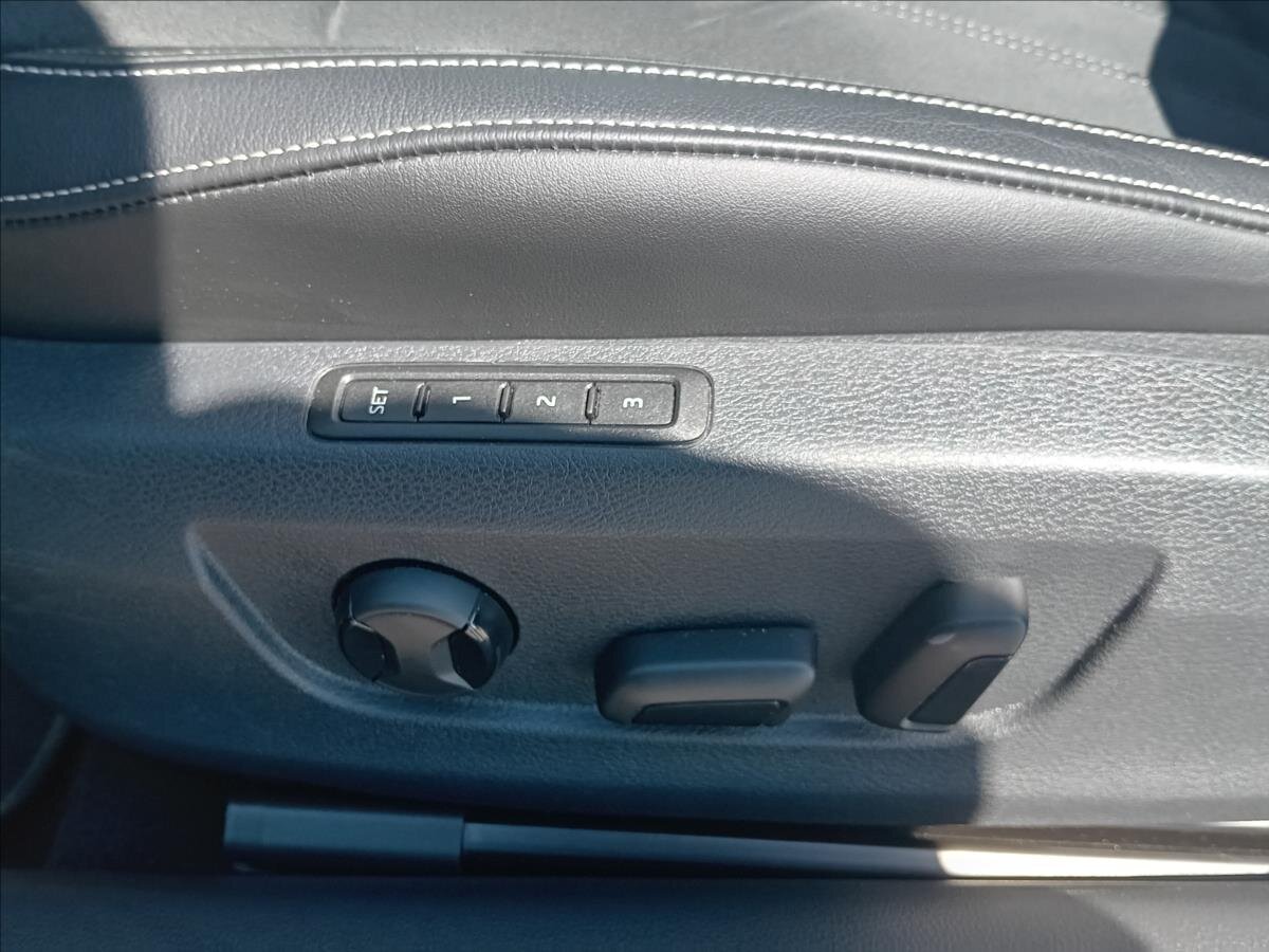 Škoda Superb Kombi 2,0 l 110 kw