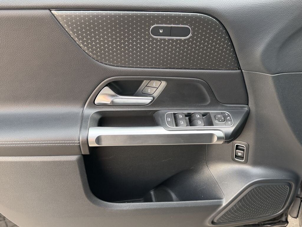 Mercedes-Benz GLB SUV / Terénní 2,0 l 85 kw