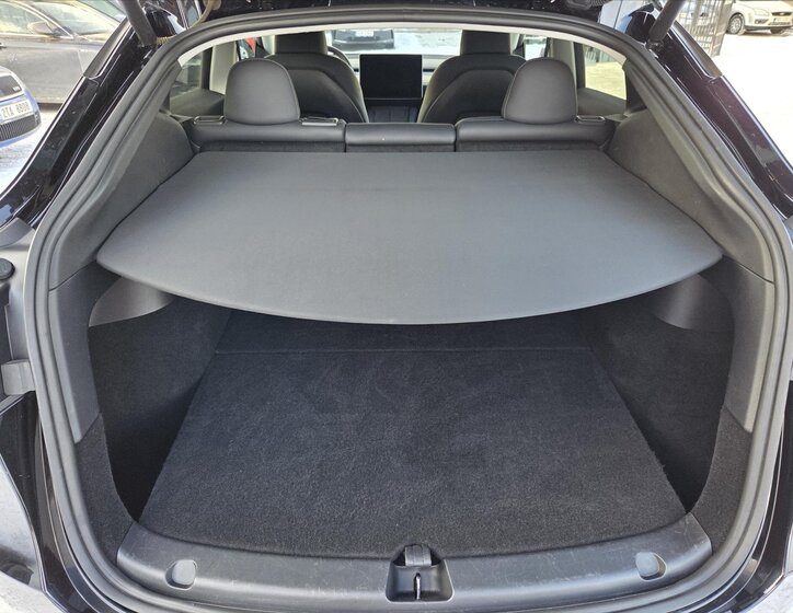 Tesla Model Y SUV 0,0 378 kw