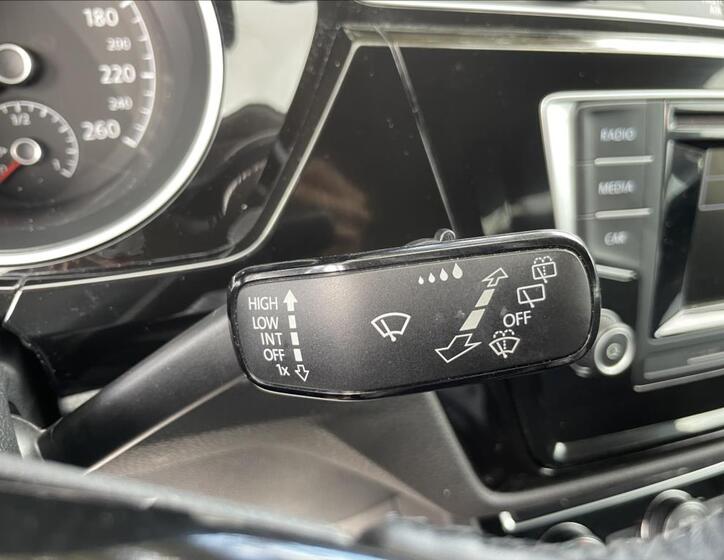 Volkswagen Touran 23