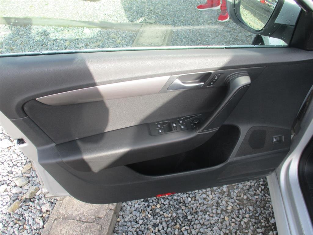 Volkswagen Passat Kombi 1,4 l 90 kw