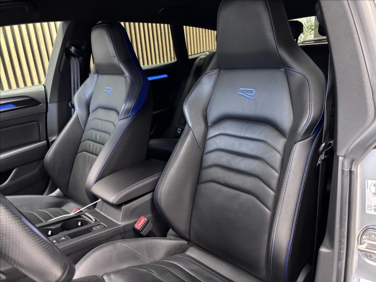 Volkswagen Arteon Kombi 2,0 l 235 kw