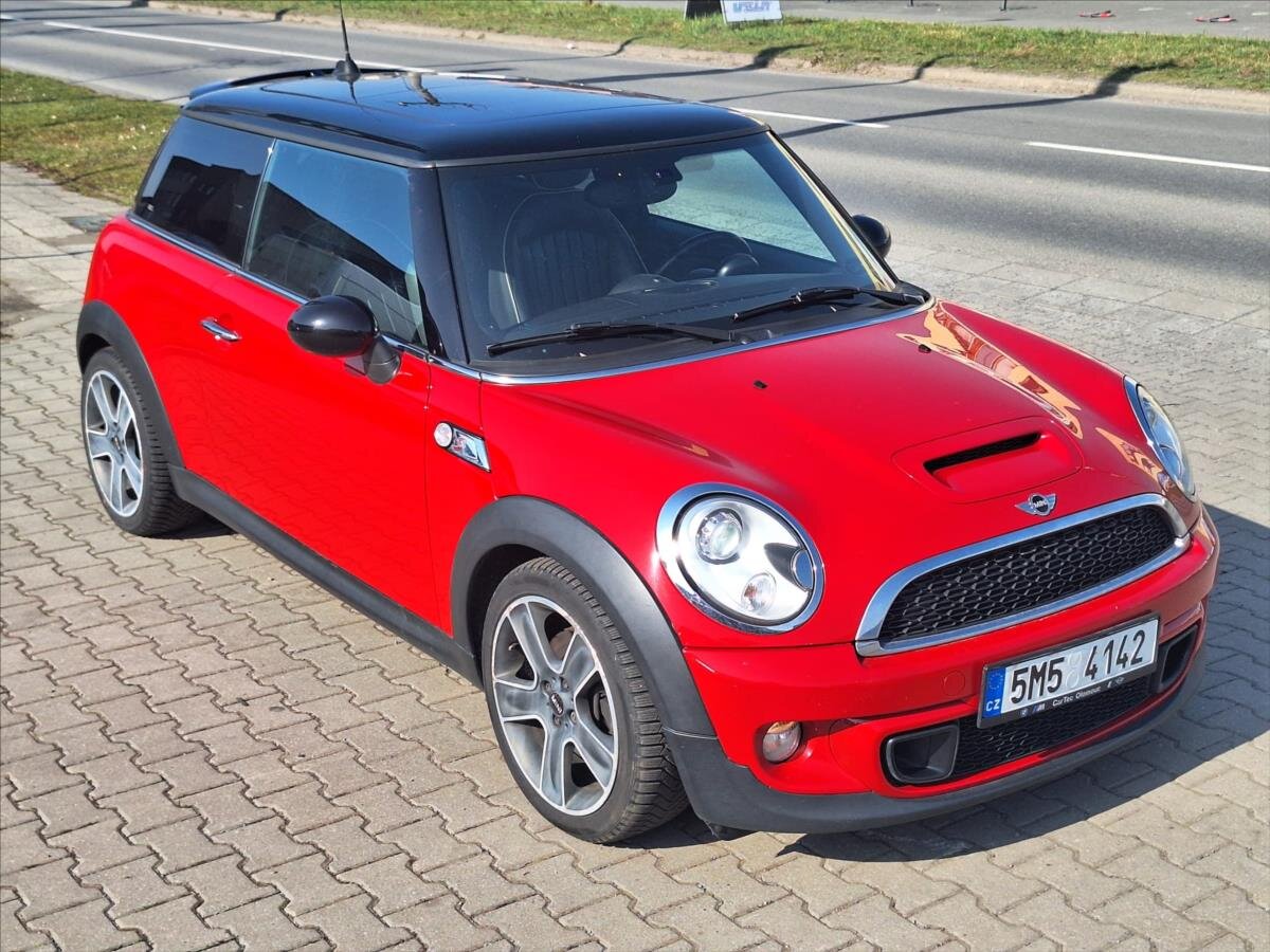 Mini Cooper Hatchback 1,6 l 135 kw