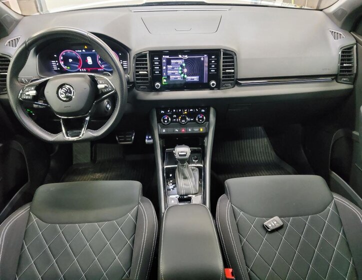 Škoda Karoq SUV 1,5 l 110 kw