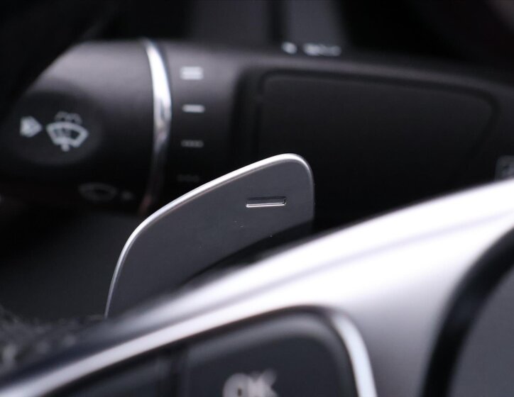 Mercedes-Benz CLA Sedan 2,0 l 280 kw