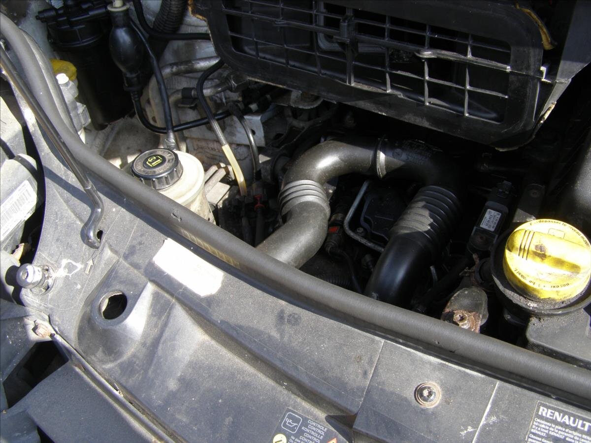 Renault Trafic Skříň 2,0 l 84 kw