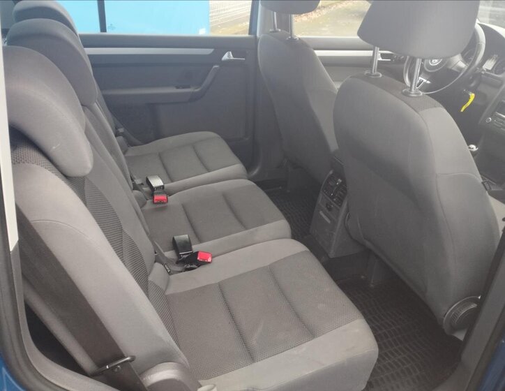 Volkswagen Touran MPV 1,6 l 66 kw