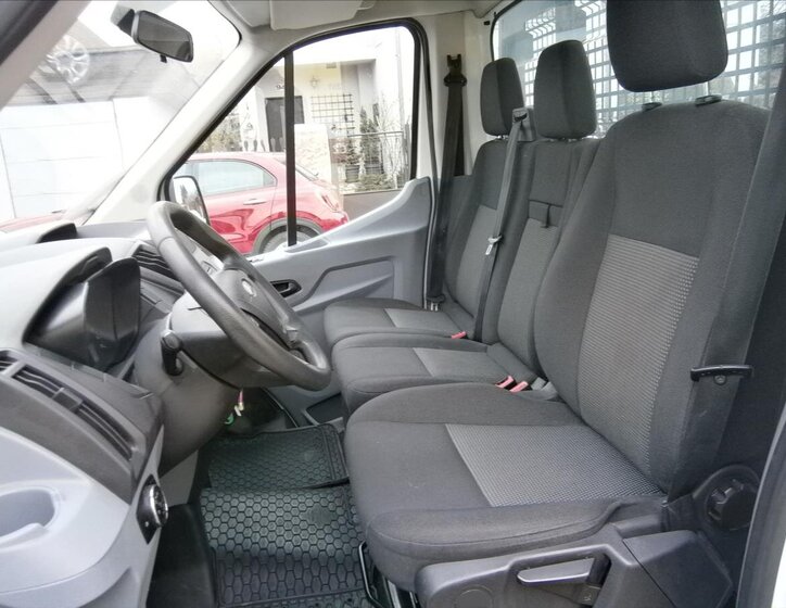 Ford Transit Valník 2,2 l 74 kw