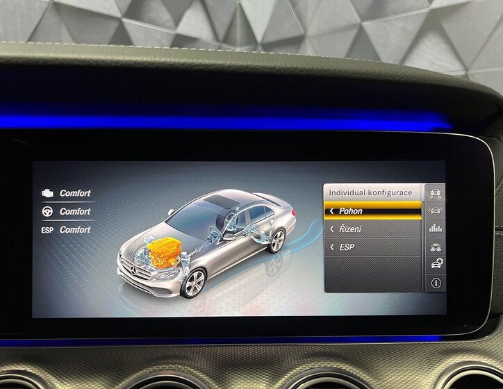 Mercedes-Benz Třídy E 19