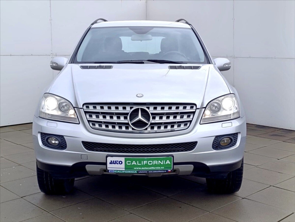 Mercedes-Benz Třídy M SUV / Terénní 3,0 l 165 kw