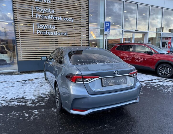 Toyota Corolla Sedan 1,8 l 72 kw