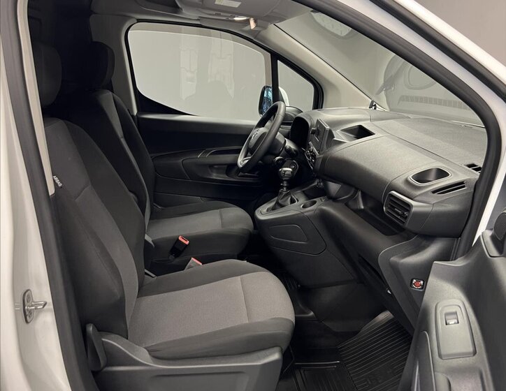 Toyota ProAce City 9