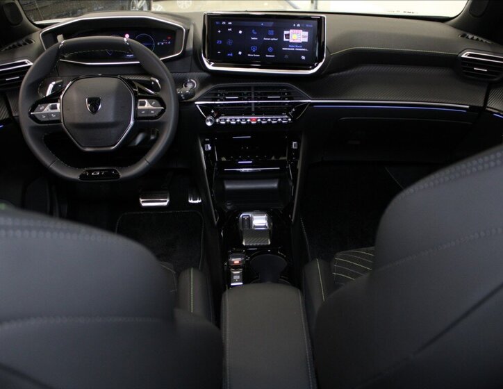 Peugeot 2008 SUV / Terénní 1,2 l 107 kw