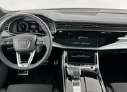 Audi Q8 SUV / Terénní 3,0 l 210 kw