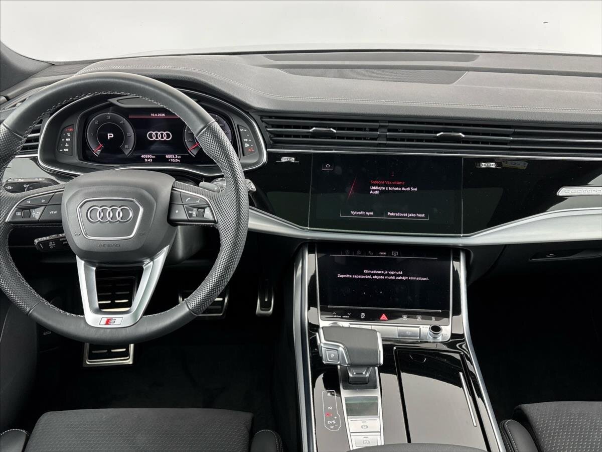 Audi Q8 SUV / Terénní 3,0 l 210 kw
