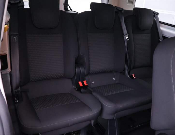 Ford Transit Custom Kombi 2,0 l 95 kw