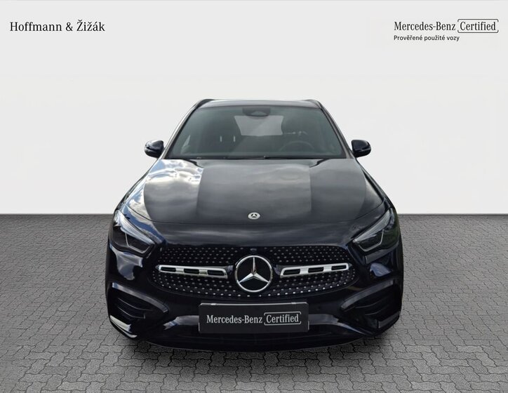 Mercedes-Benz GLA 2
