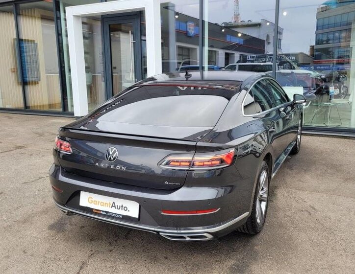 Volkswagen Arteon Liftback 2,0 l 147 kw