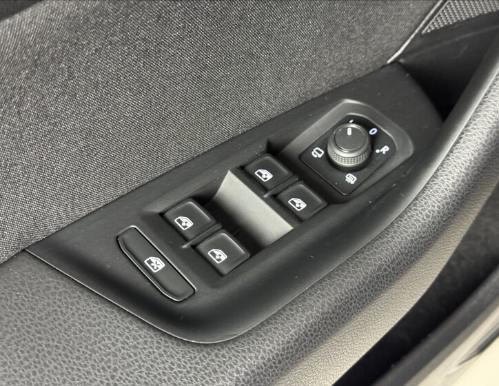 Volkswagen Passat Kombi 2,0 l 140 kw