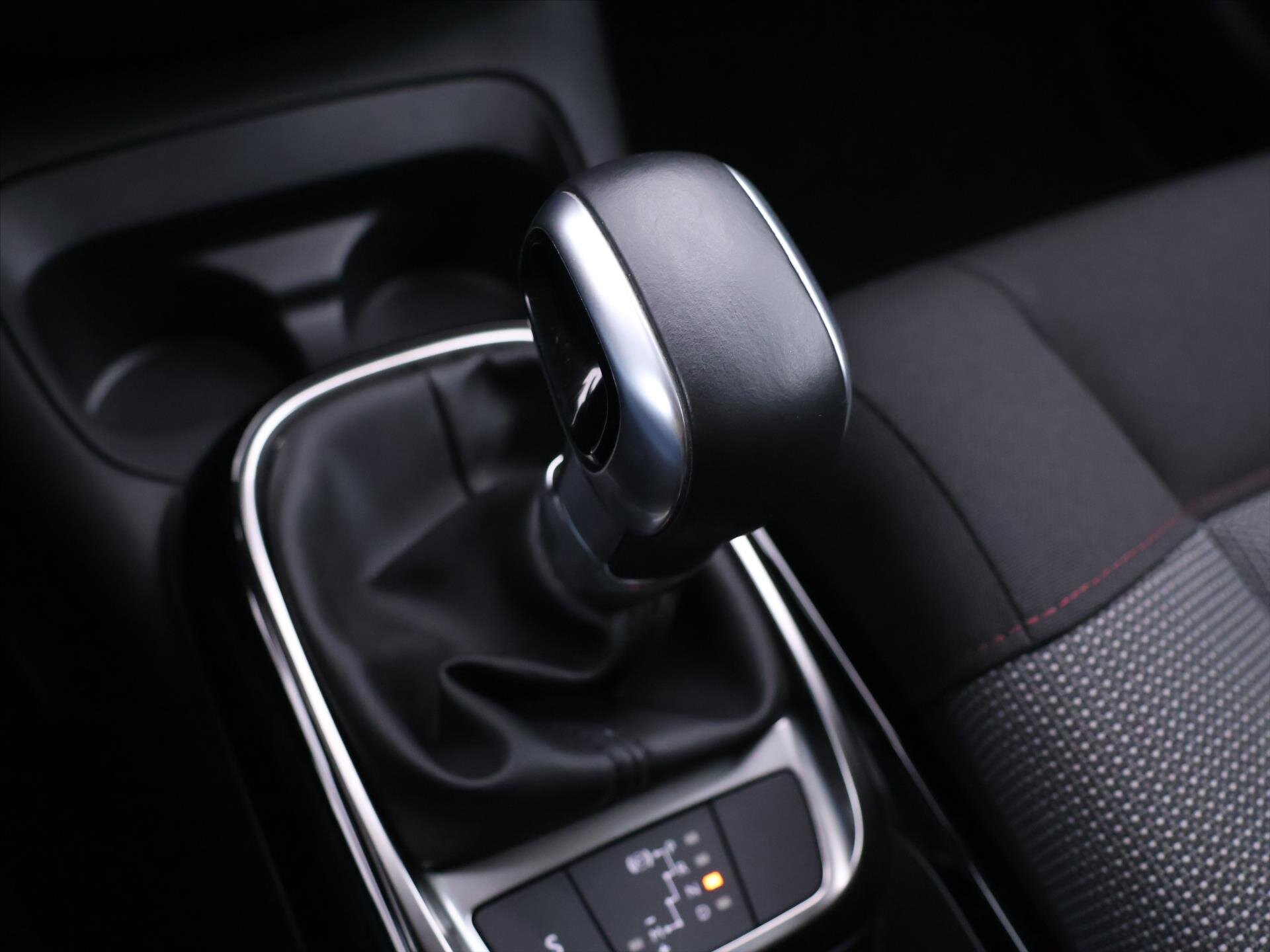 Citroën C4 Cactus Hatchback 1,2 l 81 kw