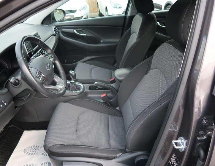 Hyundai i30 Hatchback 1,4 l 73 kw