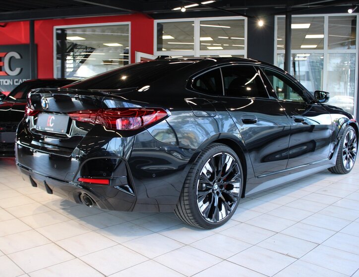 BMW Řada 4 Sedan / Limuzína 2,0 l 140 kw