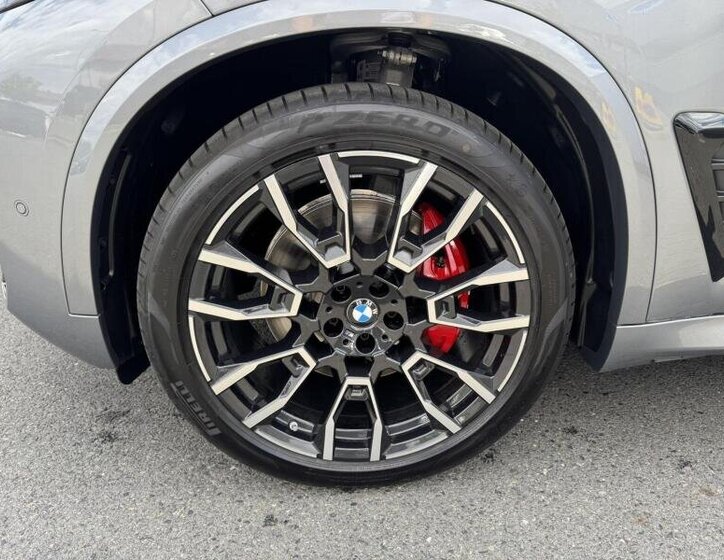 BMW X5 SUV / Terénní 3,0 l 250 kw