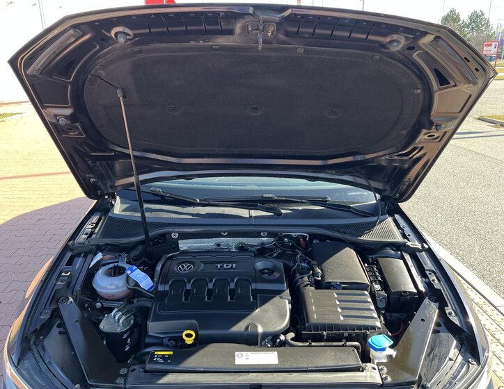 Volkswagen Passat Kombi 2,0 l 110 kw