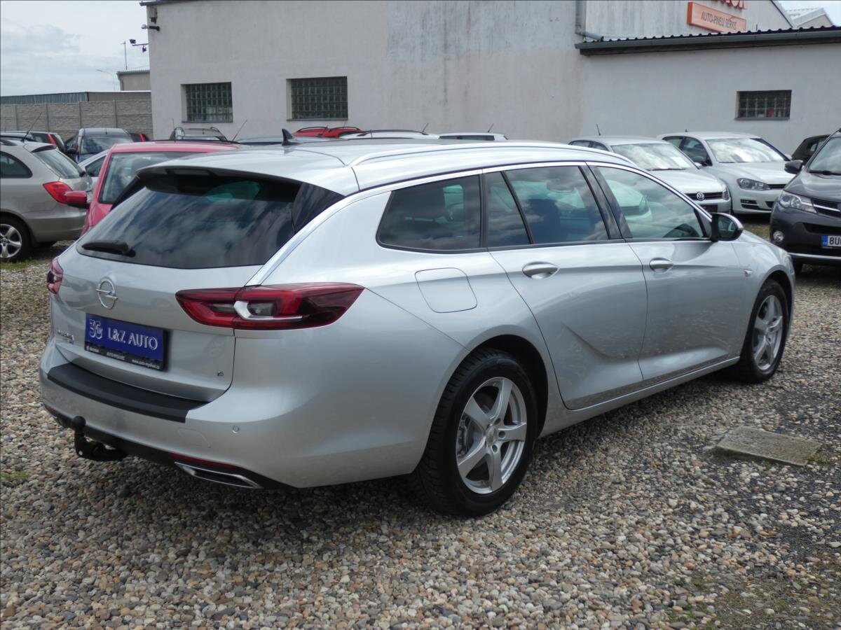 Opel Insignia Kombi 2,0 l 154 kw
