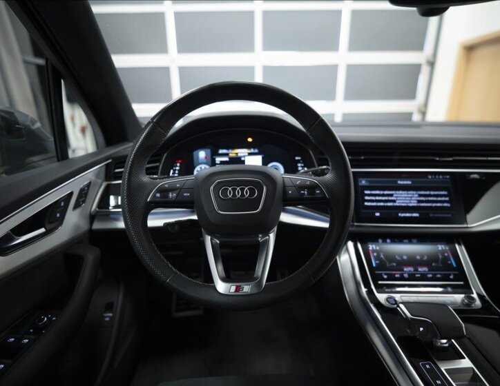 Audi Q7 SUV / Terénní 3,0 l 210 kw