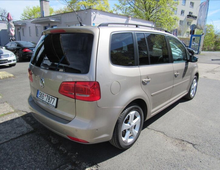 Volkswagen Touran Kombi 1,4 l 103 kw