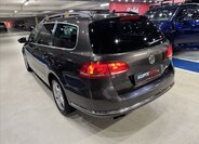 Volkswagen Passat Kombi 2,0 l 103 kw