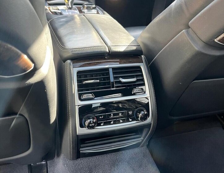 BMW Ostatní Sedan 0,0 294 kw