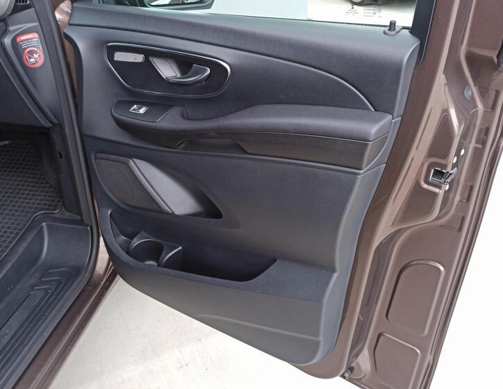 Mercedes-Benz Třídy V 31