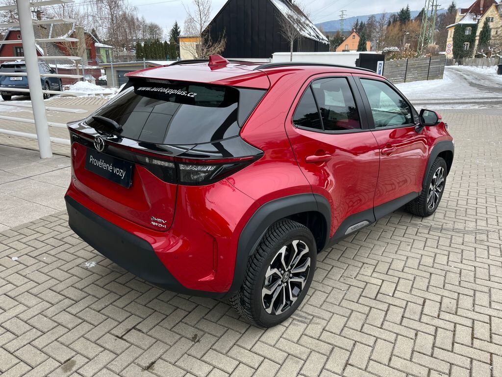 Toyota Yaris Cross SUV 1,5 l 68 kw