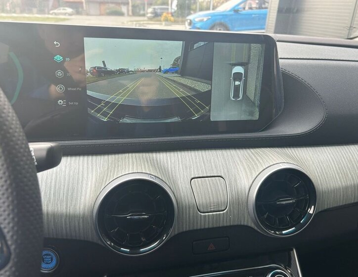 Dongfeng Ostatní MPV 1,5 l 180 kw