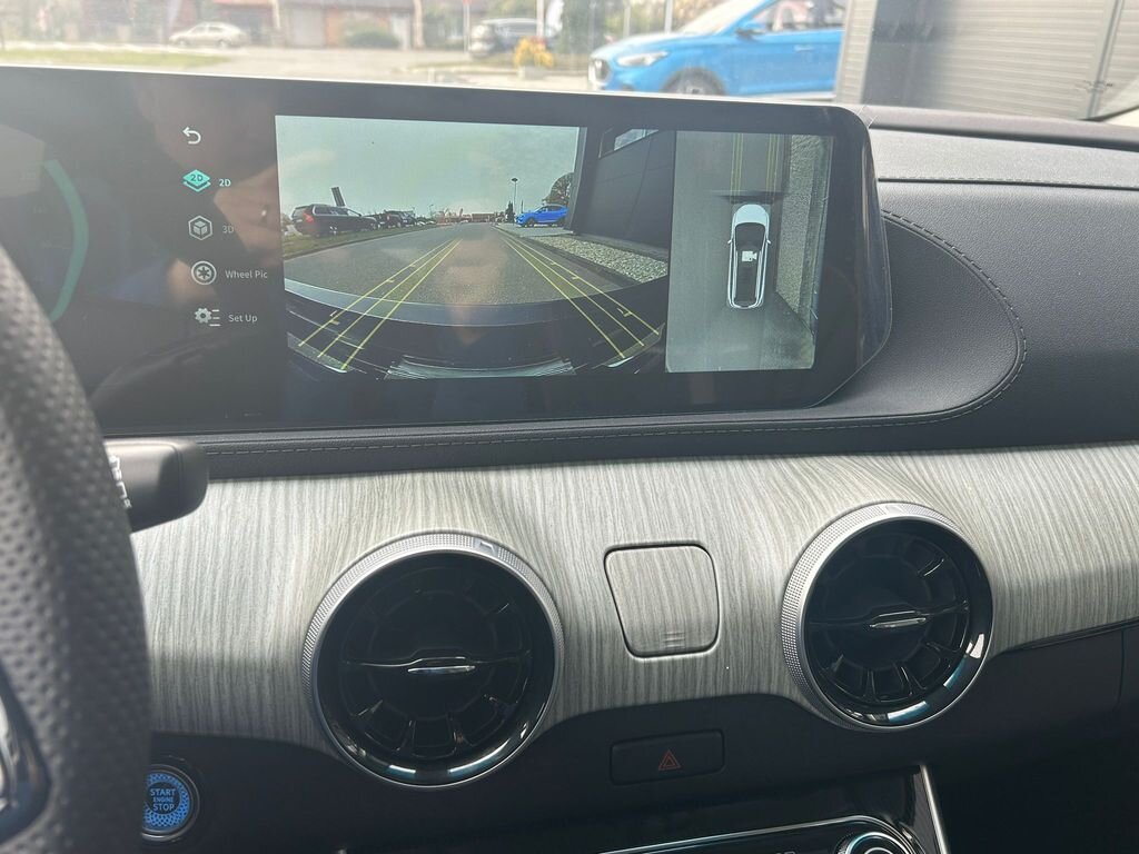 Dongfeng Ostatní MPV 1,5 l 180 kw