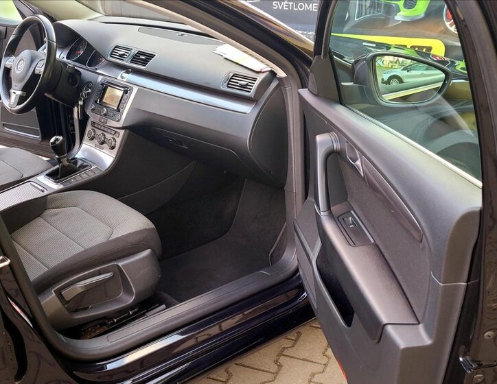 Volkswagen Passat Kombi 1,4 l 90 kw