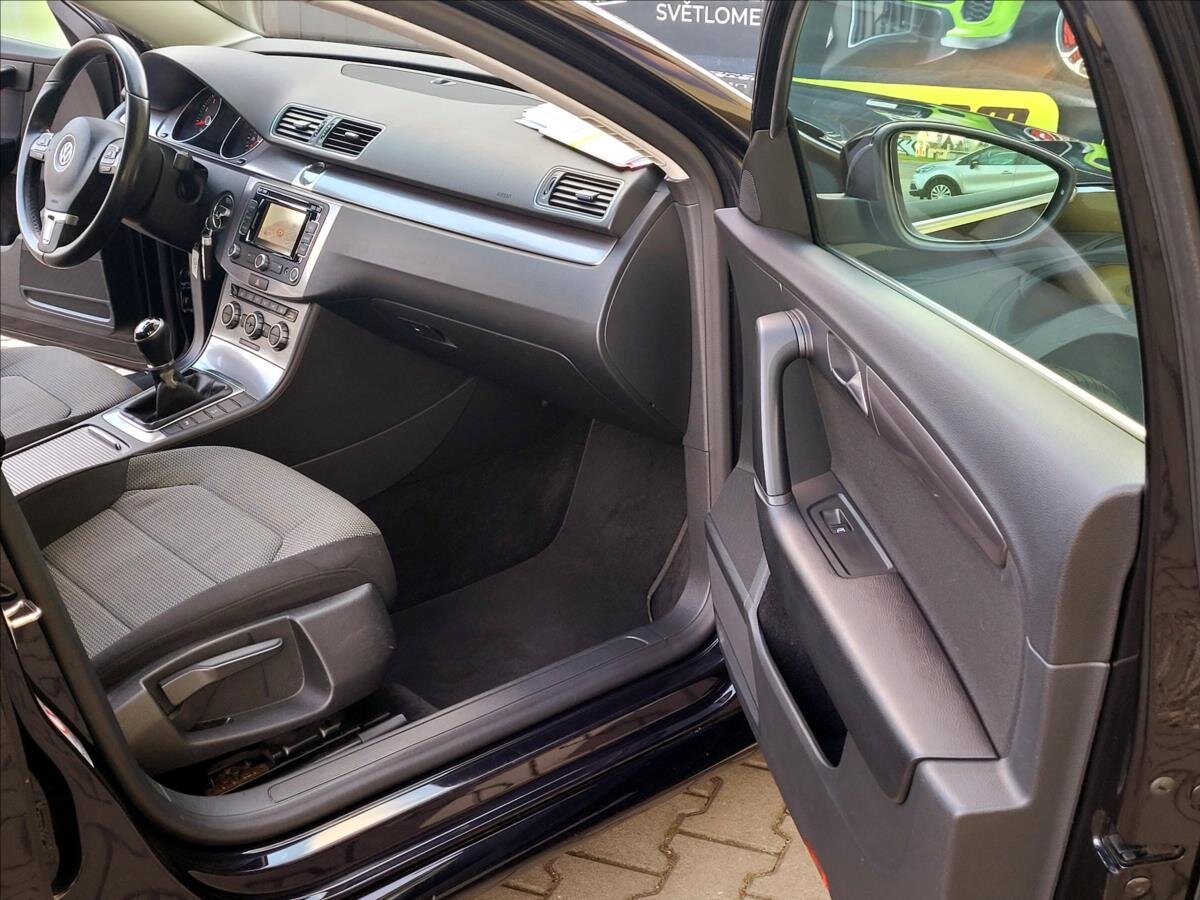 Volkswagen Passat Kombi 1,4 l 90 kw