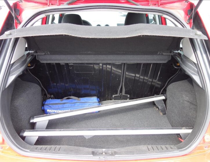 Ford Fiesta Hatchback 1,3 l 51 kw