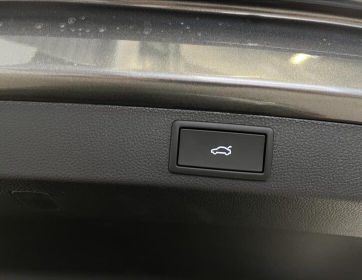 Škoda Karoq SUV / Terénní 2,0 l 140 kw