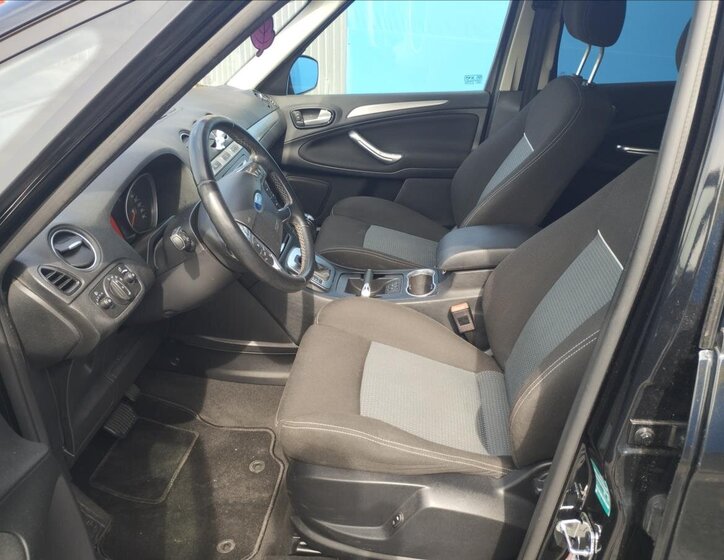 Ford S-MAX MPV 2,0 l 103 kw