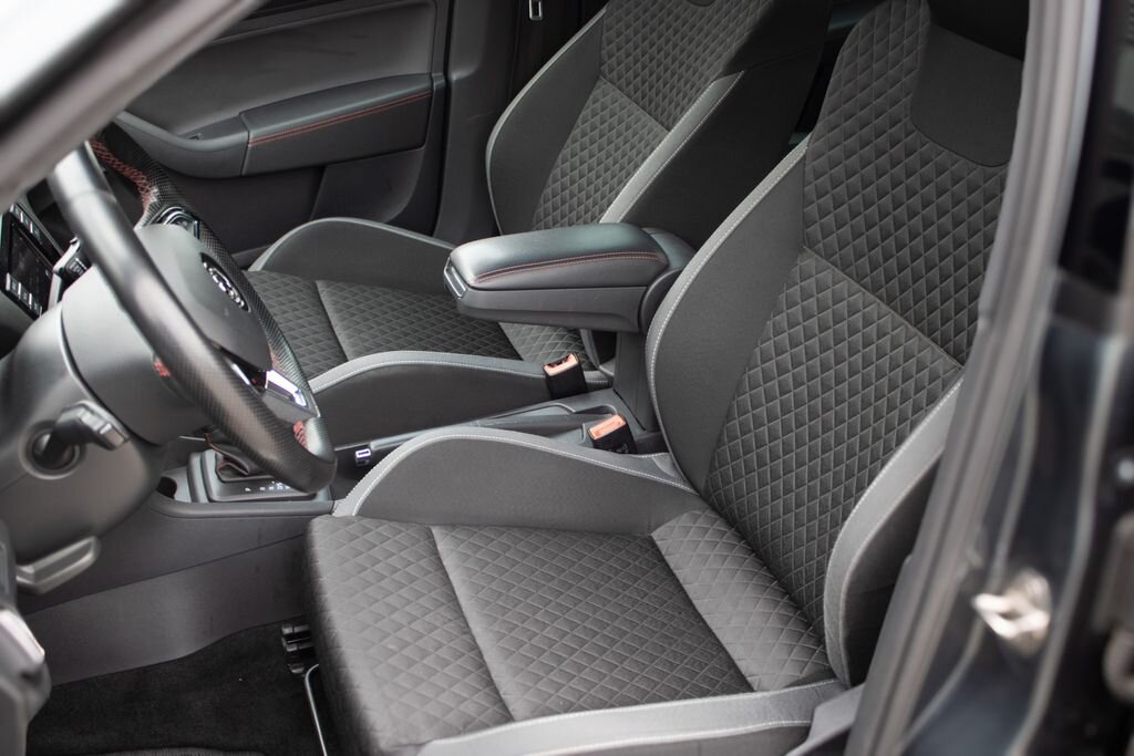 Škoda Rapid Sedan / Limuzína 999,0 81 kw