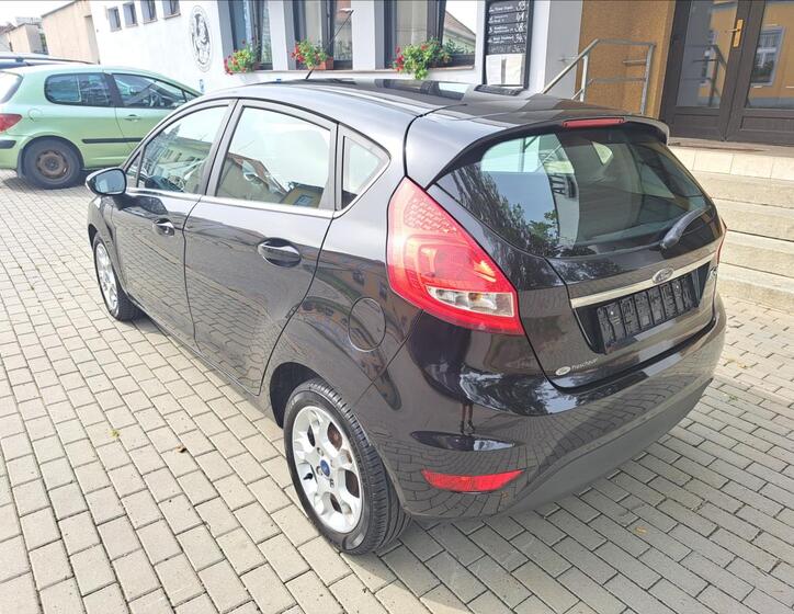 Ford Fiesta 9