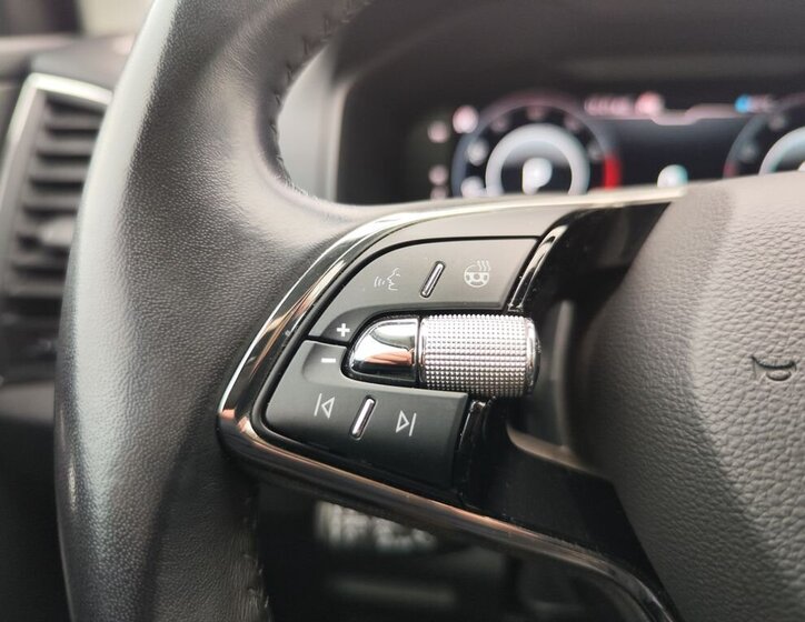 Škoda Karoq SUV 1,5 l 110 kw