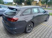 KIA Ceed 4